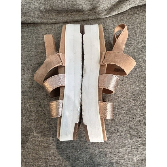 UGG Braelynn Rosegold Womens Size 10 Patent Metallic Platform Sandal - Picture 9 of 12